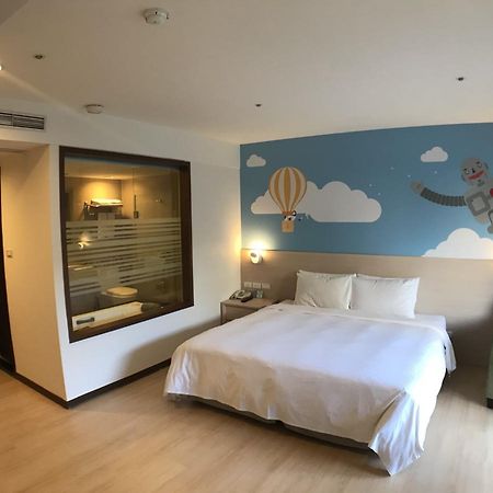 Wonstar Hotel Ximen II Zhonghe  Bagian luar foto