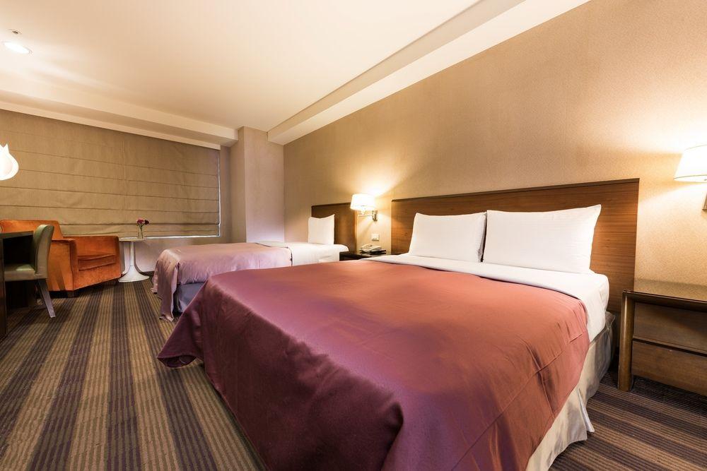 Wonstar Hotel Ximen II Zhonghe  Bagian luar foto