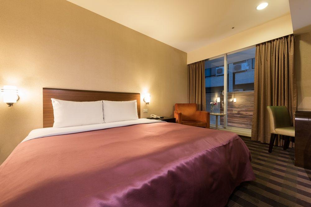 Wonstar Hotel Ximen II Zhonghe  Bagian luar foto