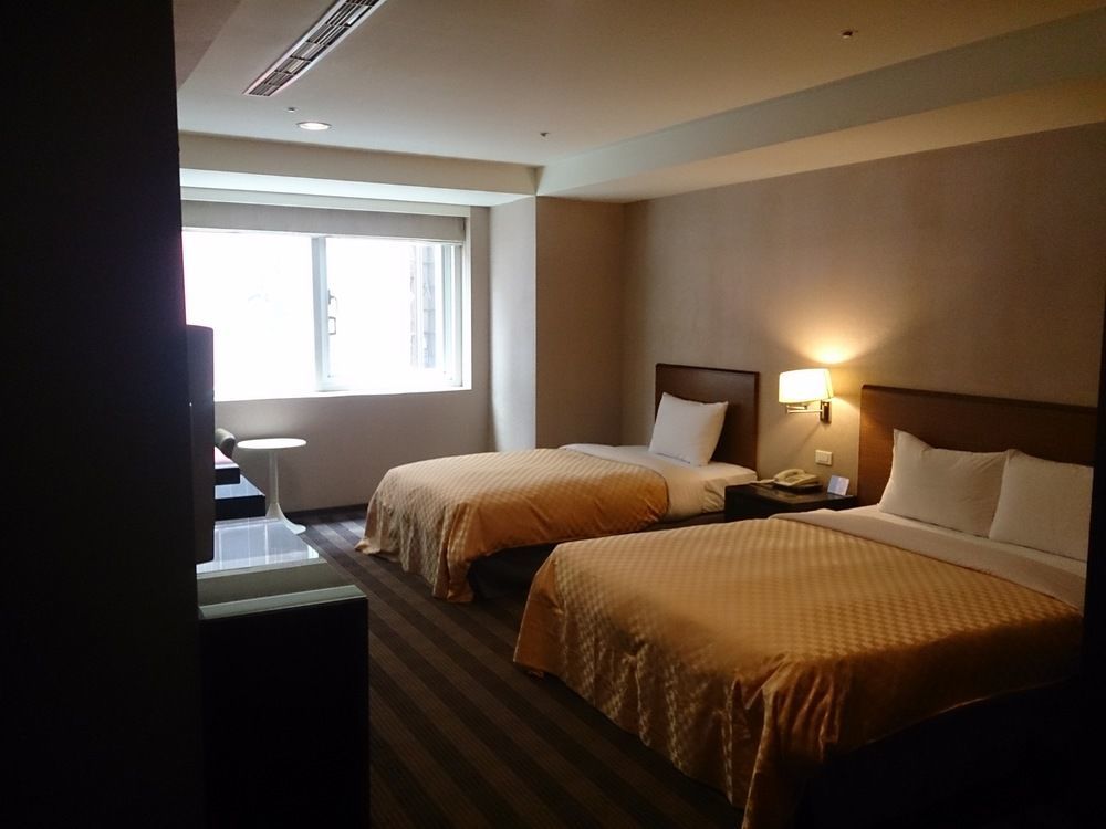 Wonstar Hotel Ximen II Zhonghe  Bagian luar foto