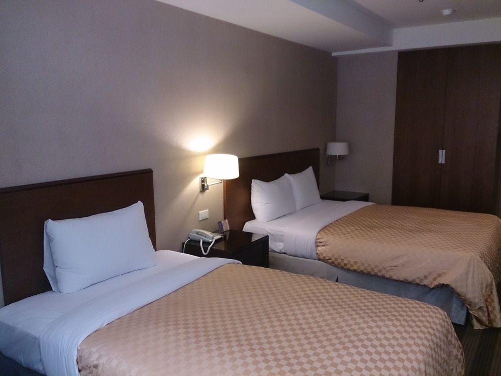 Wonstar Hotel Ximen II Zhonghe  Bagian luar foto