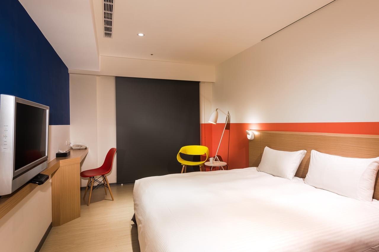 Wonstar Hotel Ximen II Zhonghe  Bagian luar foto